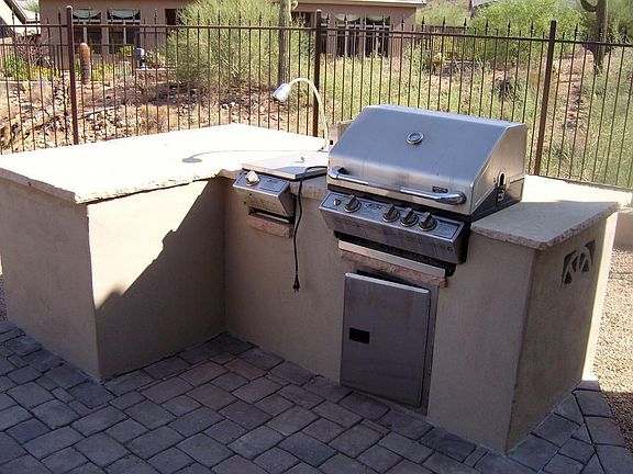 Built-In Stainless BBQ w/Light