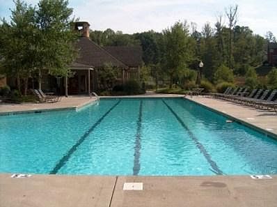 3rd image of 8423 Shoregate Ln