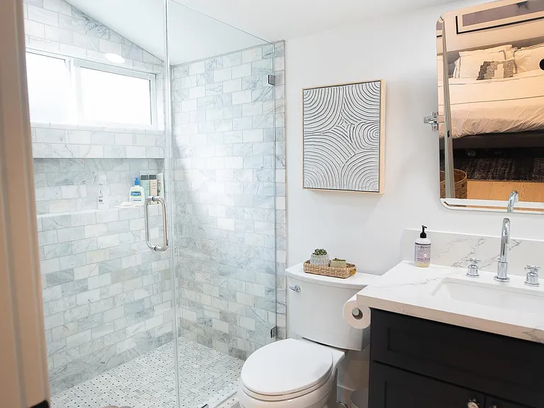 14822 Morrison St — Photo 28