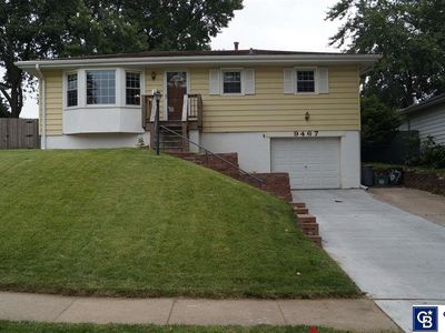 9467 Weir St, Omaha, NE, 68127