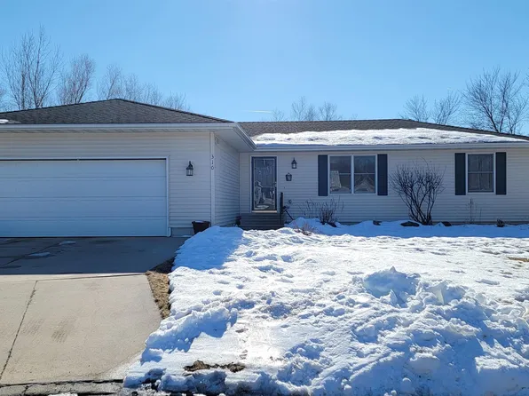 310 Park Ave, Charles City, IA 50616