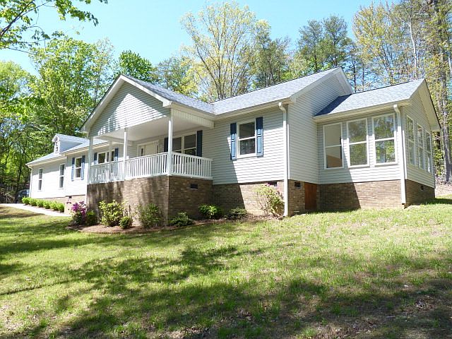 1st image of 201 Martha Ln