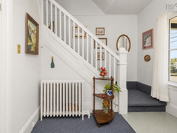 5th image of 26 Hugh St
