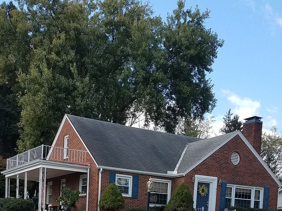 1st image of 611 Worthington Dr
