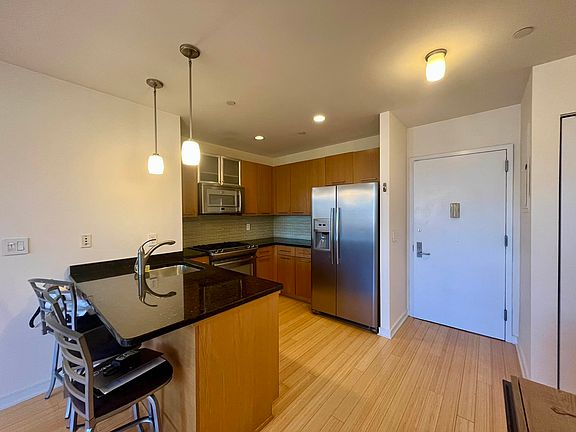 4th image of 25-19 35th St #3B