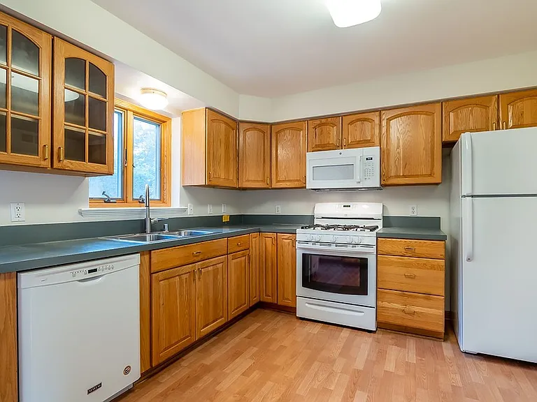 6400 Ruffin Rd — Photo 14