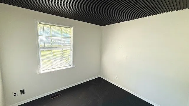 5819 Gateway Dr — Photo 8