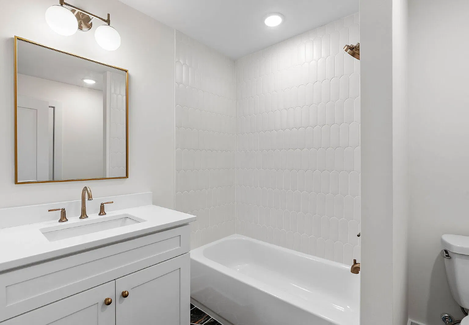 4 bed, 4.5 bath, 1808 sqft, $3,400 — Photo 4