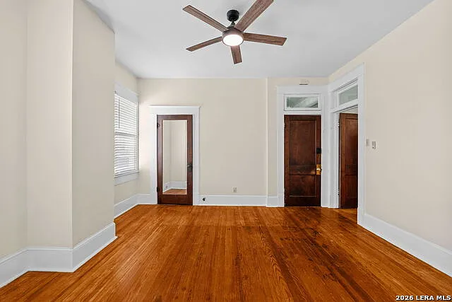 1 bed, 1.0 bath, 709 sqft, $950 — Photo 2