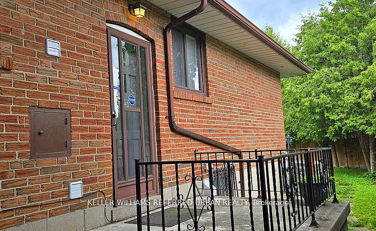 49 Halkin Cres #BASEMENT — Photo 11
