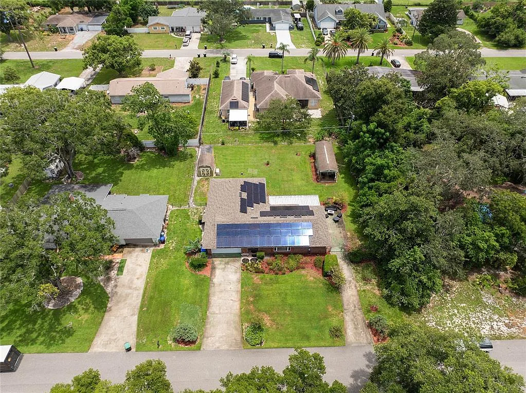 4 bed, 2.0 bath, 1844 sqft, $2,750 — Photo 3
