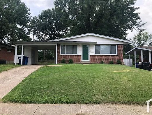 1010 Derhake Rd — Photo 1