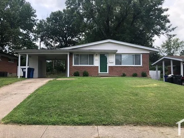 1010 Derhake Rd, Florissant, MO 63033