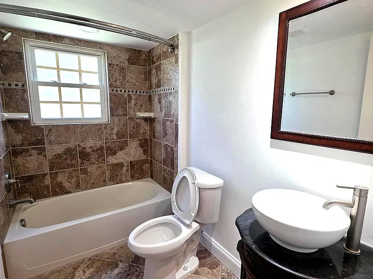 4507 Romlon St #1 — Photo 8