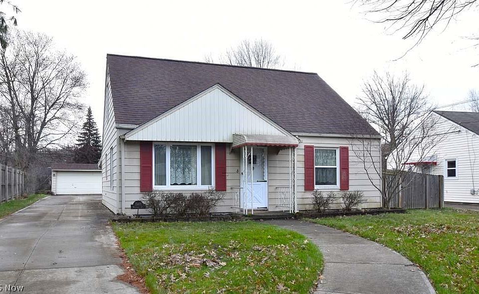 1st image of 15831 Westdale Ave