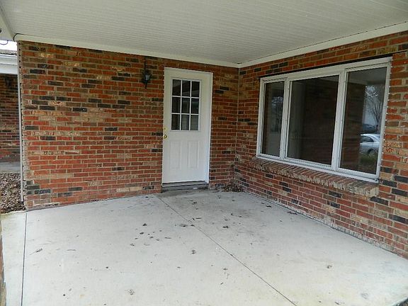 2nd image of 128 Orchard Dr