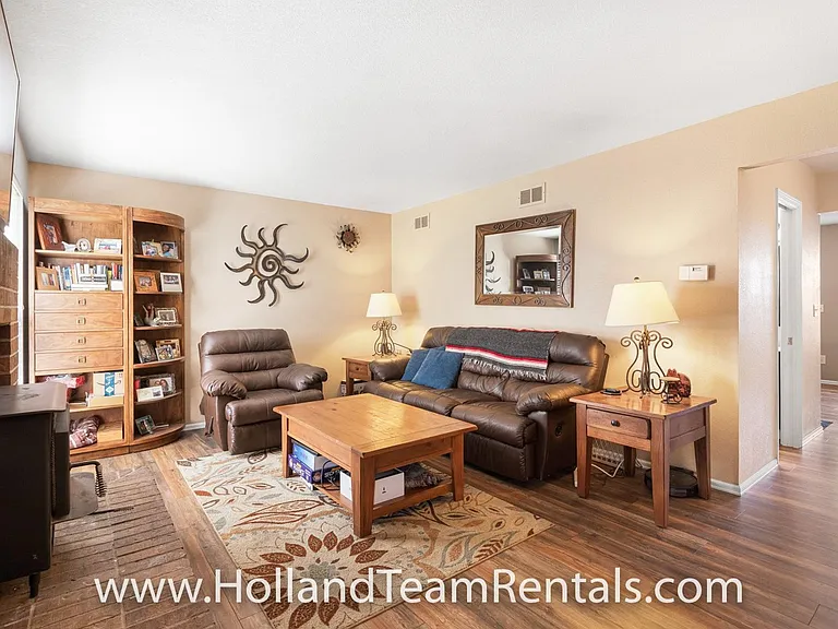 10124 E Jewell Ave #11 — Photo 4