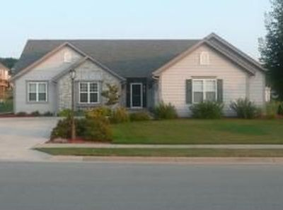 1709 Hunter Rd, Waukesha, WI, 53189