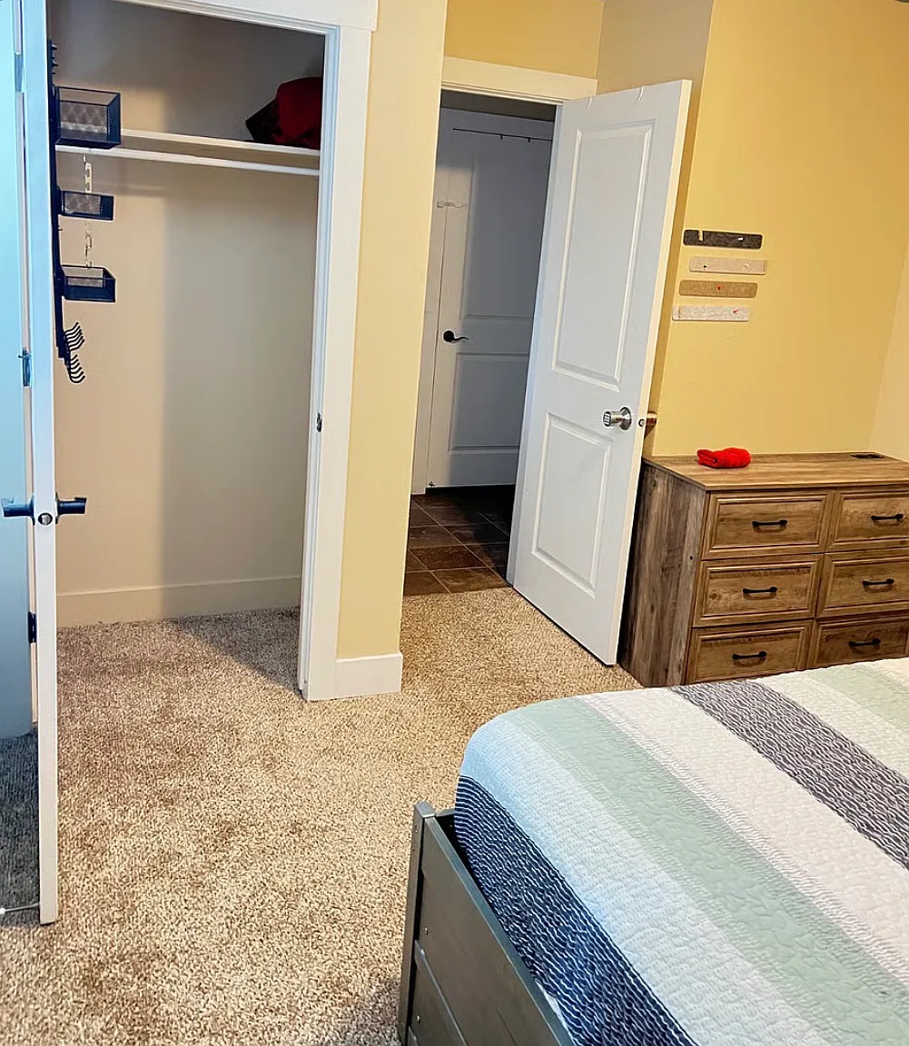 3 bed, 1165 sqft, $1,000 — Photo 1