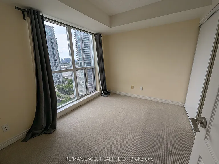 60 Town Centre Ct #1801 — Photo 8