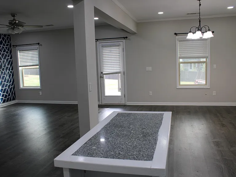2940 Furlong Ct — Photo 28