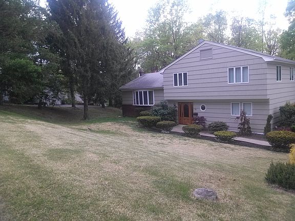 2nd image of 38 Bear Brook Ln