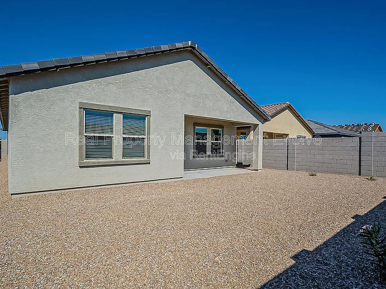 6450 W Magdalena Ln — Photo 25