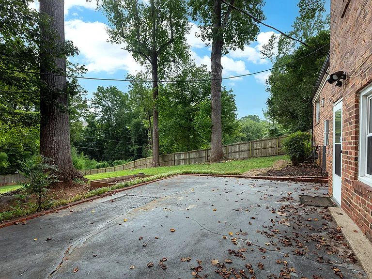 5839 Wedgewood Dr — Photo 21