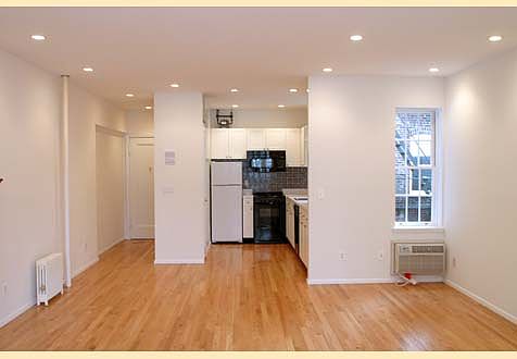 4th image of 92 Grove St APT 32