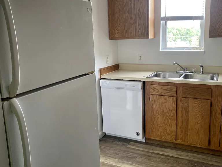 5724 Stiles Dr — Photo 10