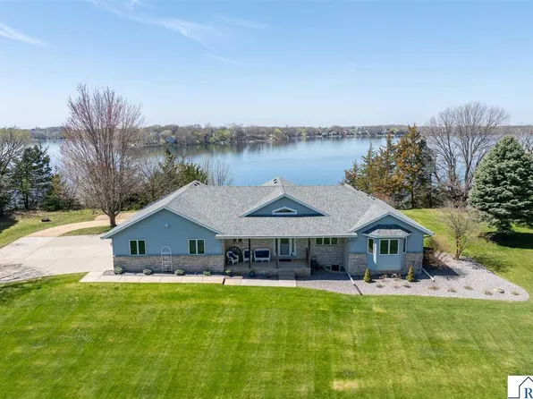 6106 Shamrock Dr, Madison Lake, MN 56063