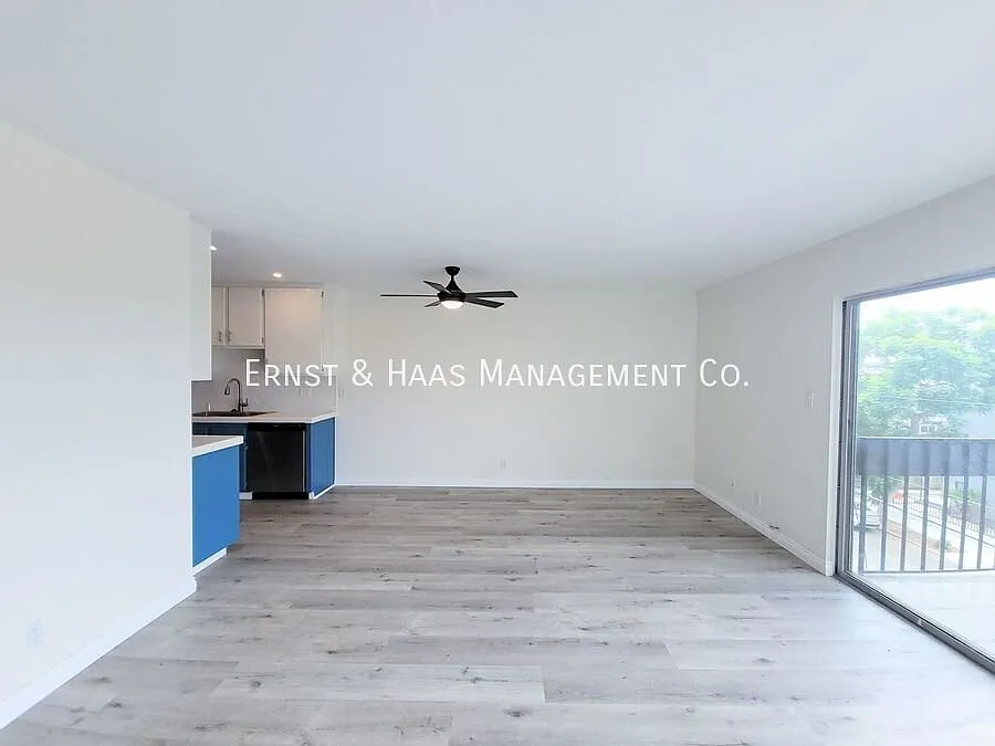 Beautiful 1-Bedroom Condo with Views of Recreation Park Neighborhood! — Photo 4