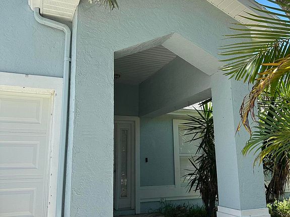2nd image of 1457 SW Glastonberry Avenue