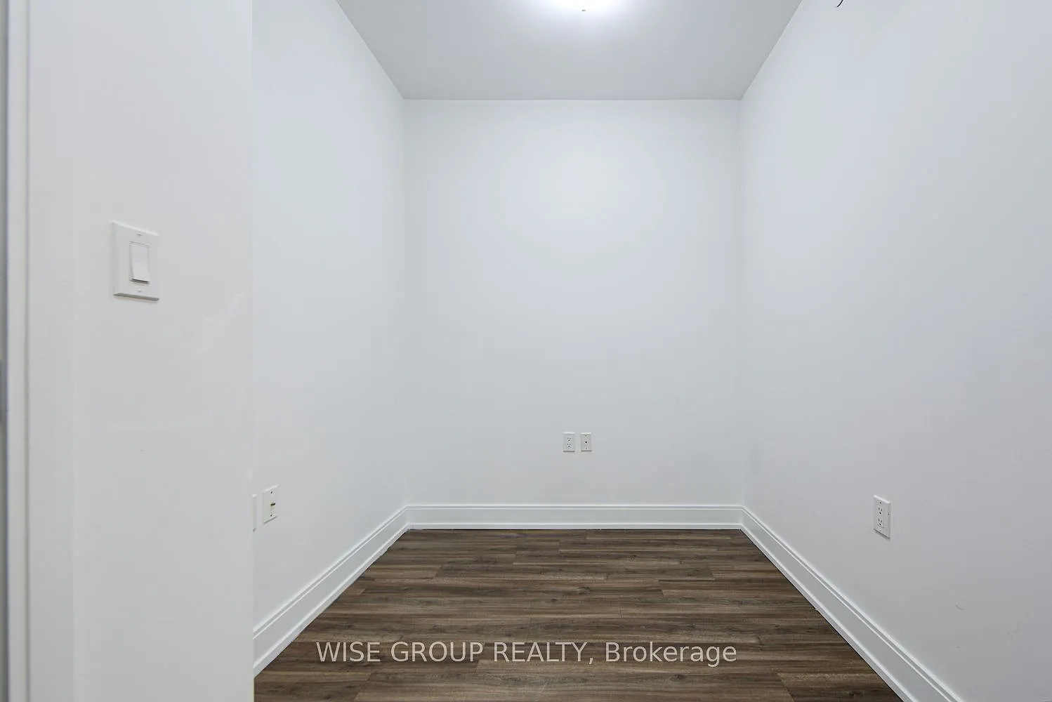 9600 Yonge St — Photo 4