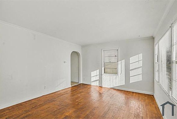 1st image of 7412 Bellefontaine Ave