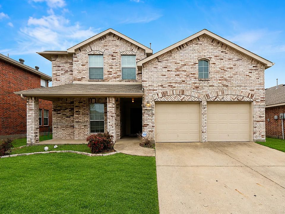 1st image of 329 Highland Glen Dr