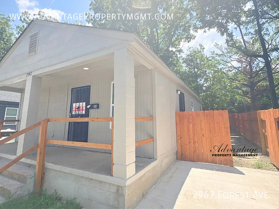 2967 Forest Ave. Memphis, TN 38112 — Photo 3