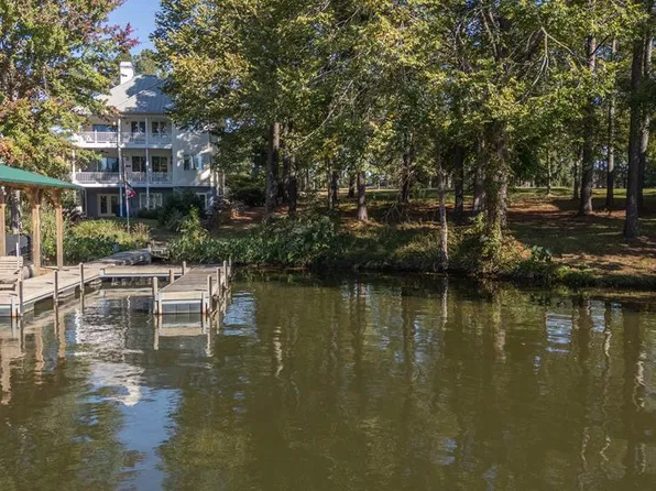 512 Grand Harbor Blvd, Ninety Six, SC 29666