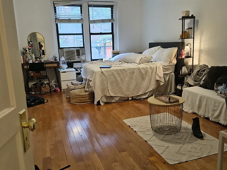 172 E 91st St #2F — Photo 6