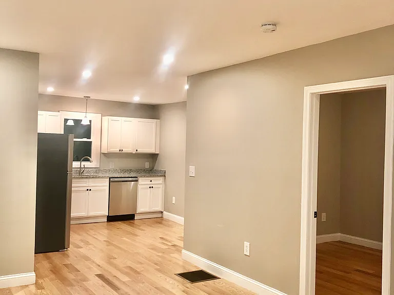 78 Orleans St #1 — Photo 18