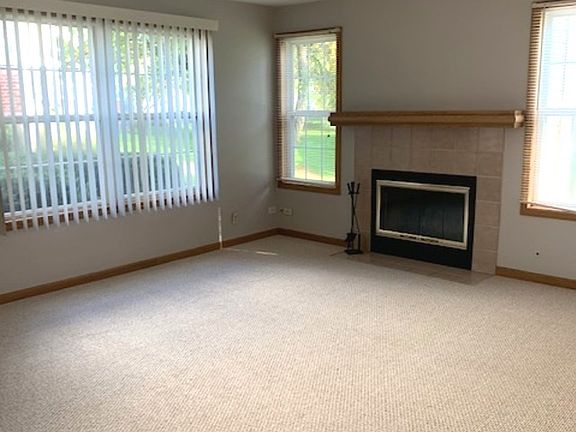 3rd image of 1425 Ashbury Ln W