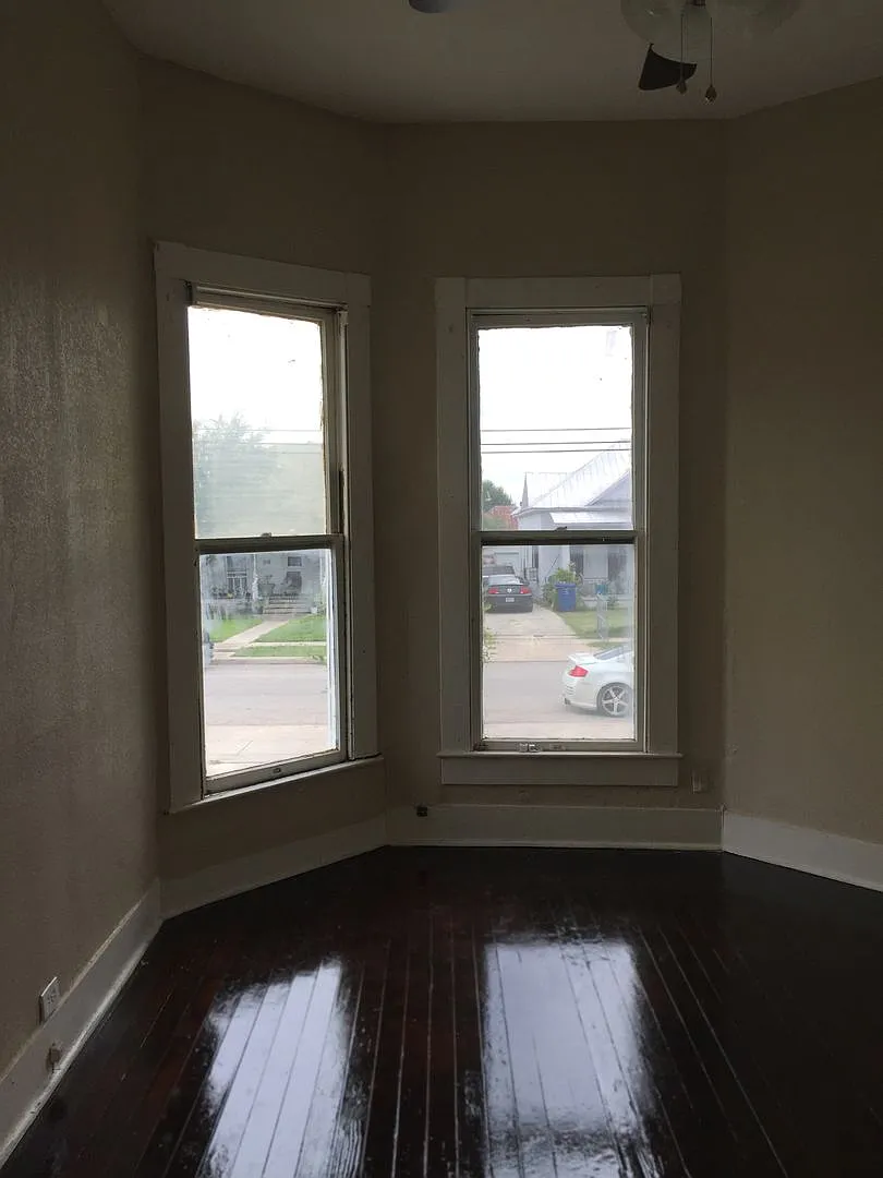 Prime Location, Endless Potential 3BR/1BA Haven — Photo 4