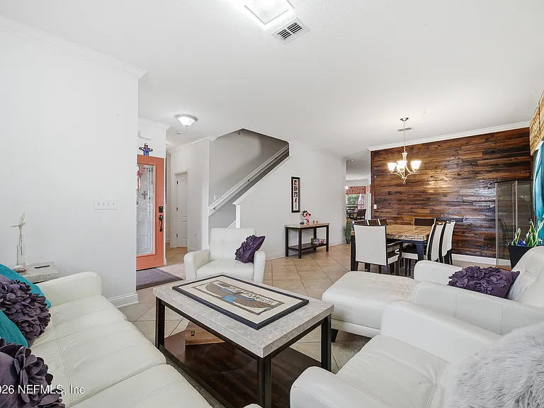 705 W Kings College Dr — Photo 7