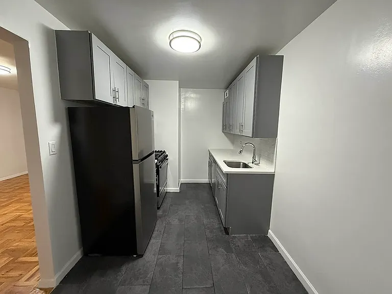 611 Banner Ave #1 — Photo 5