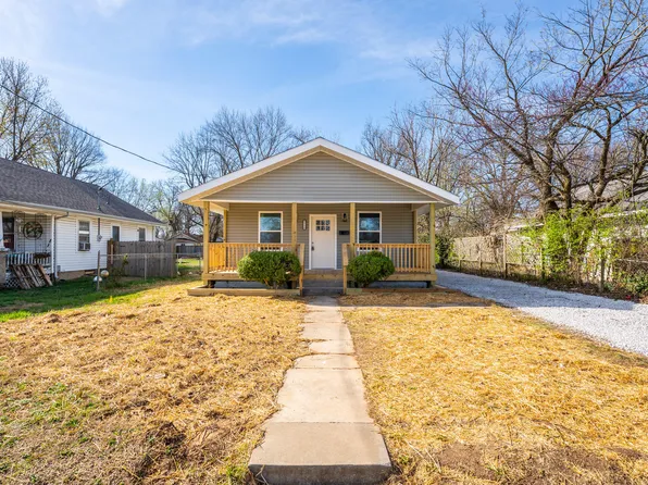 2130 W Walnut Street, Springfield, MO 65806