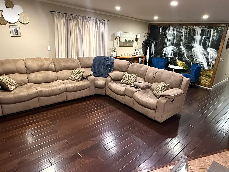 500 E Hickory St — Photo 3