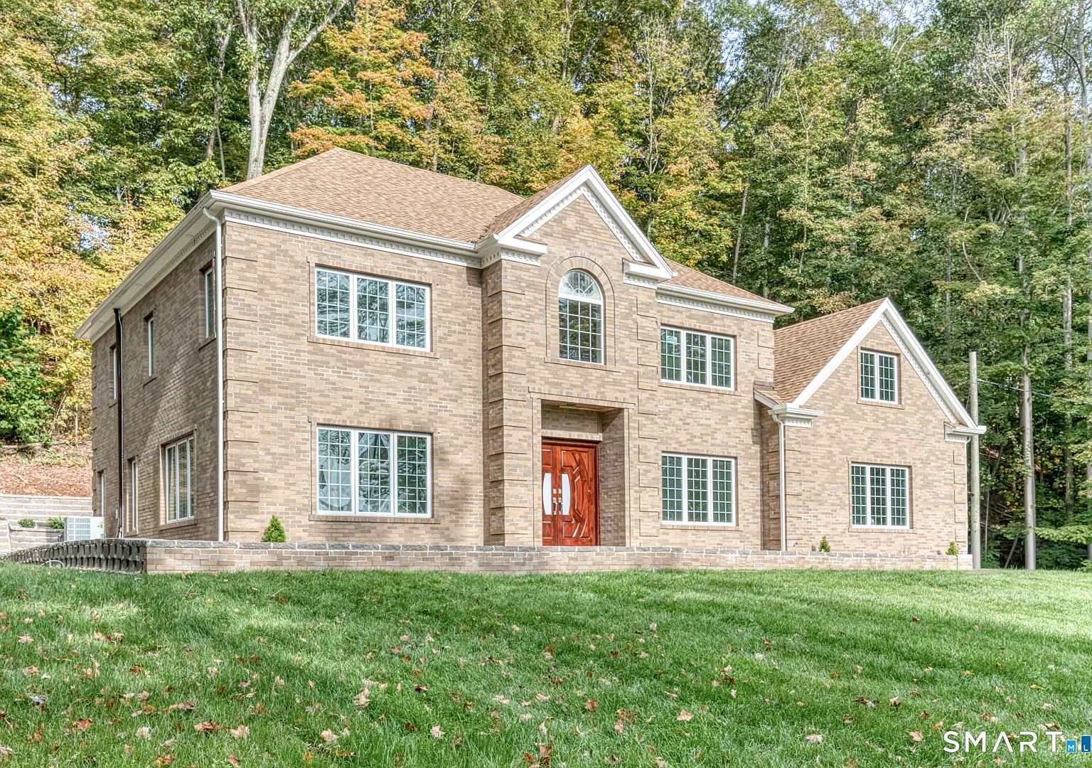 5 bed, 2.5 bath, 3650 sqft, $6,000 — Photo 1
