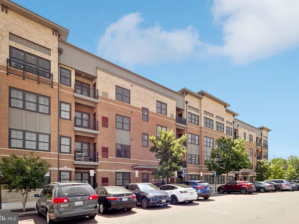 2907 Bleeker St #3-404, Fairfax, VA 22031