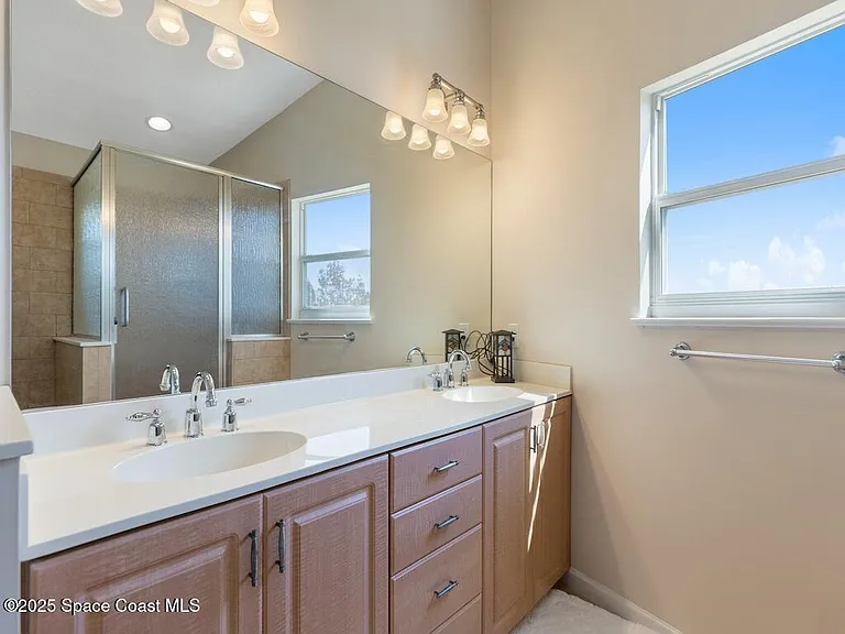 8820 44th Ave — Photo 33