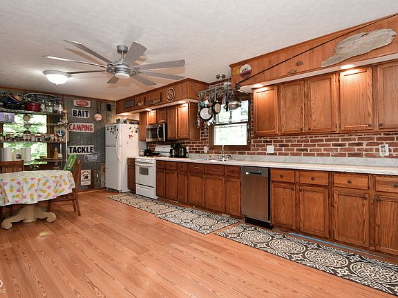 5th image of 11087 Lakeshore Dr